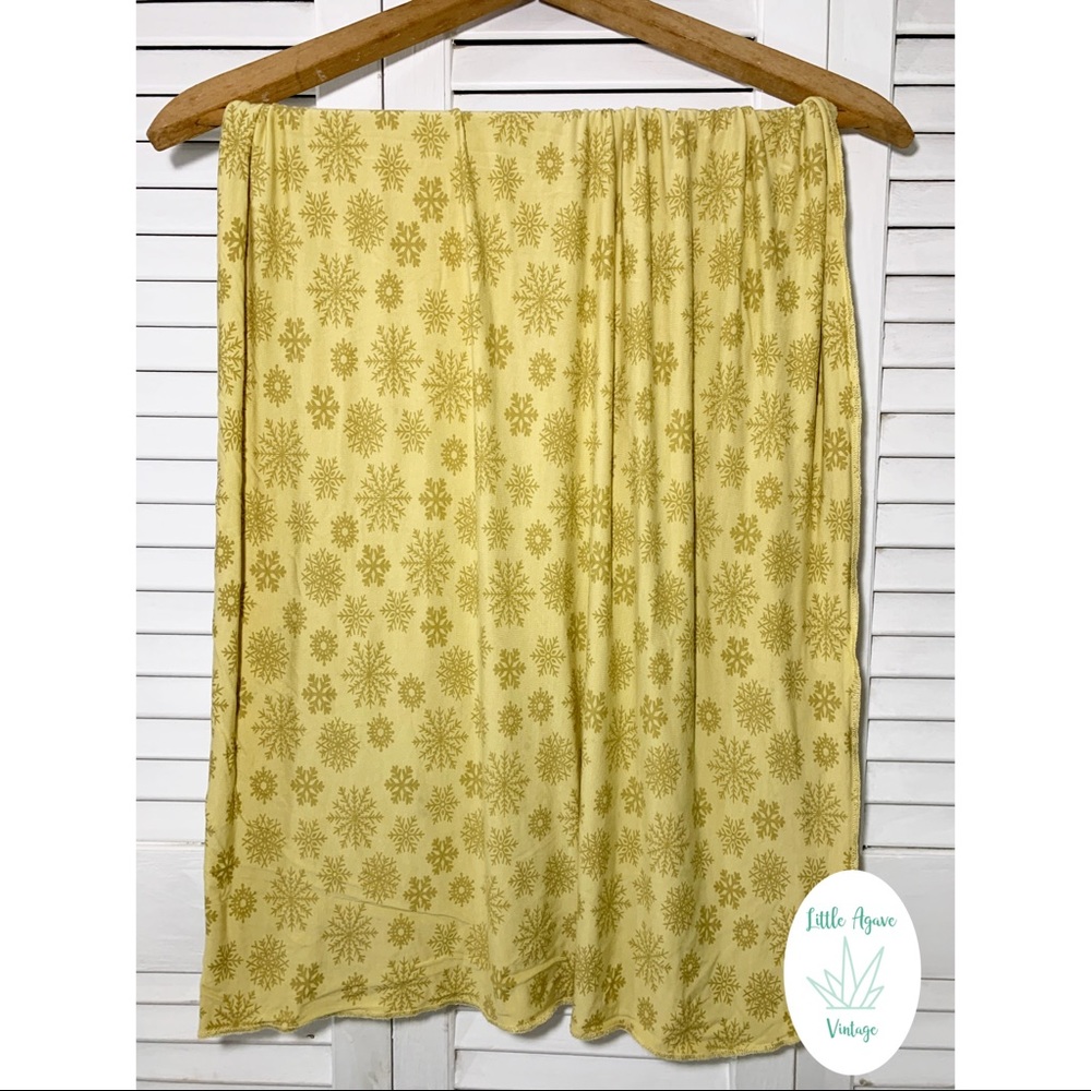 Golden Snowflake Bamboo Swaddle